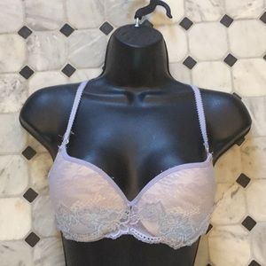 Light purple cross strapped bra